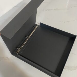 The Manifiesto Black Obsidian